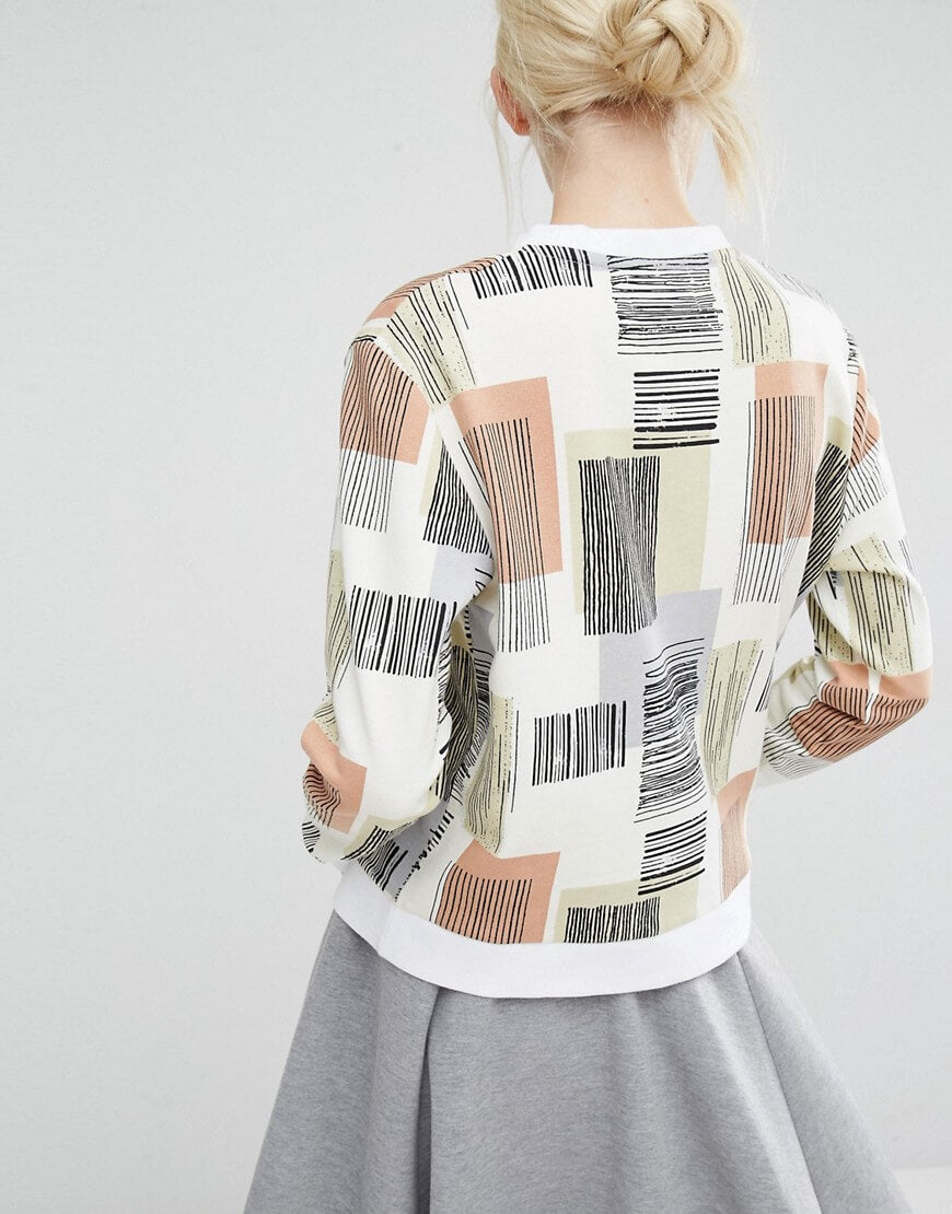 Sweatshirt in Geometric Print